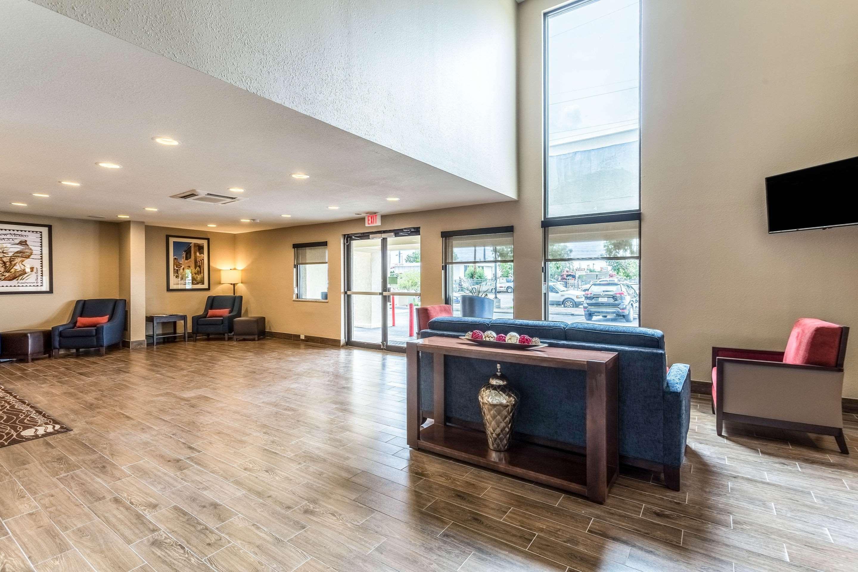 Comfort Inn&Suites Albuquerque Downtown Extérieur photo