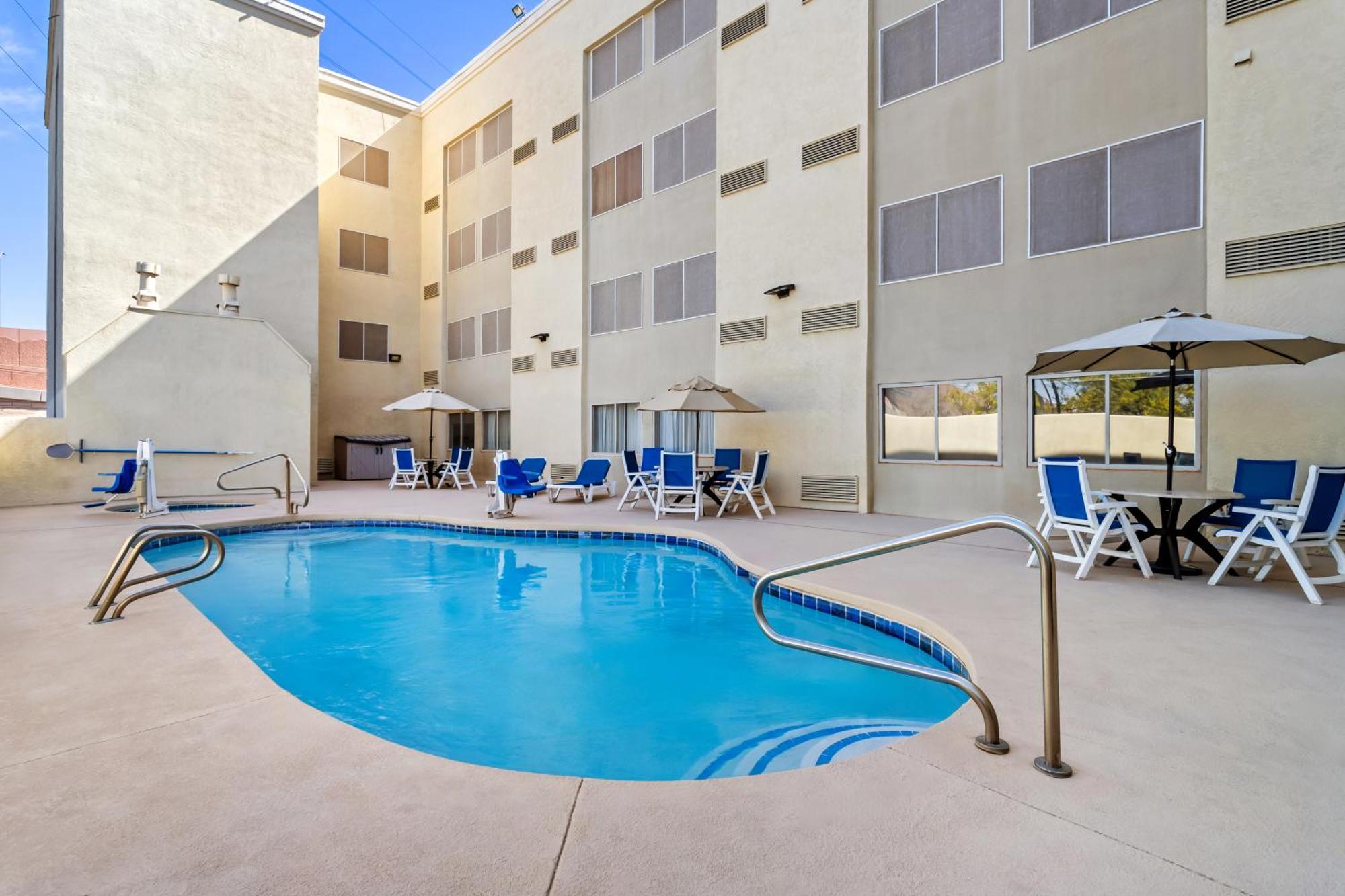 Comfort Inn&Suites Albuquerque Downtown Extérieur photo