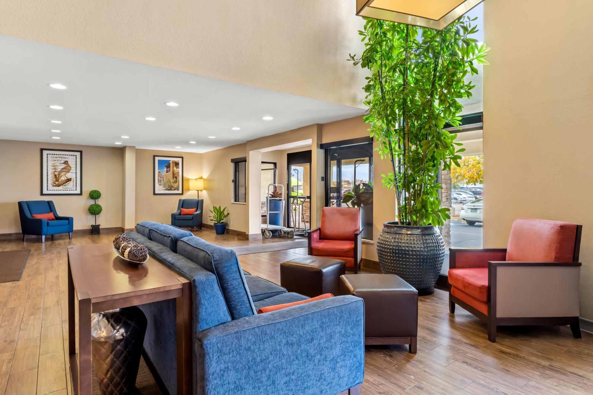Comfort Inn&Suites Albuquerque Downtown Extérieur photo