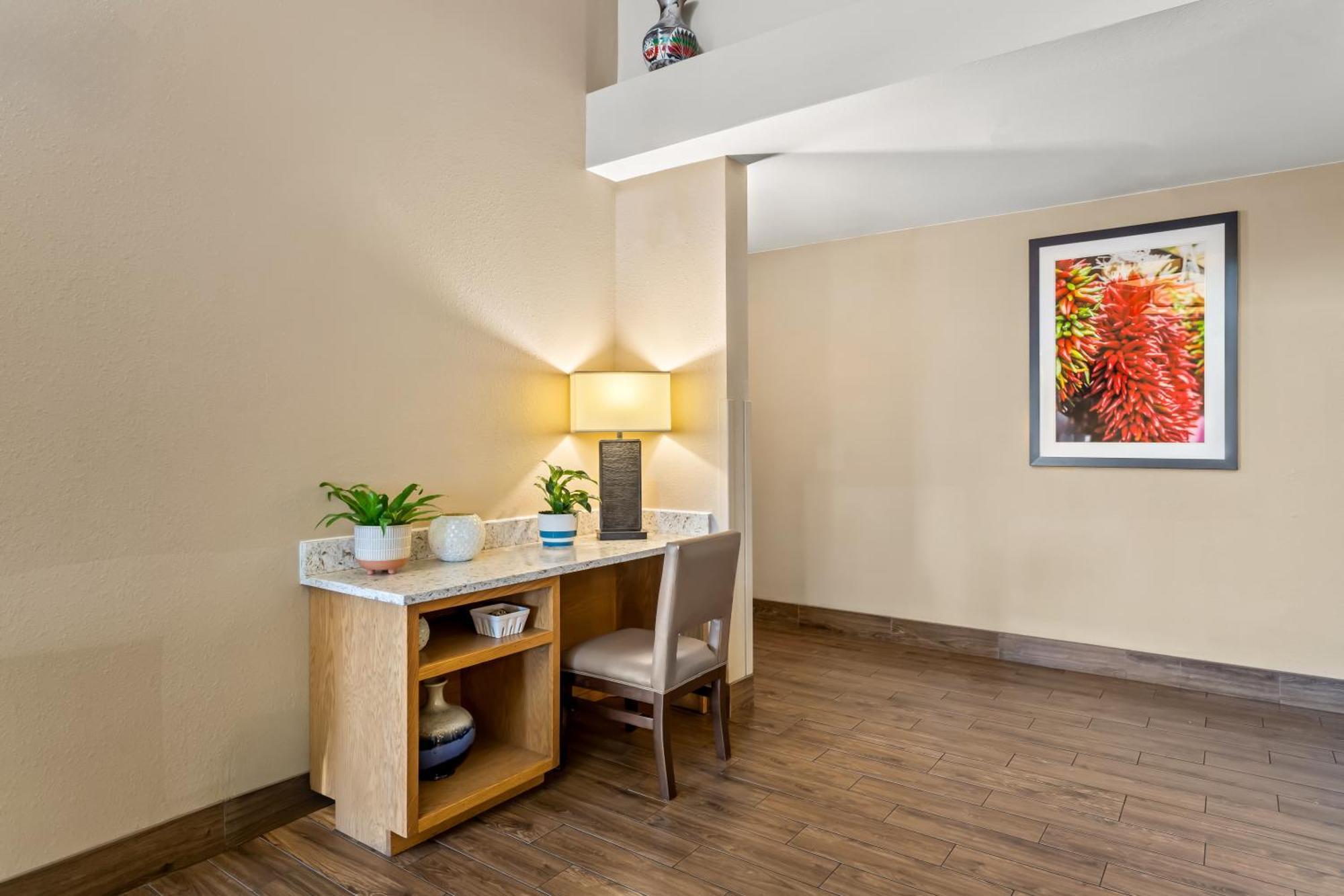 Comfort Inn&Suites Albuquerque Downtown Extérieur photo